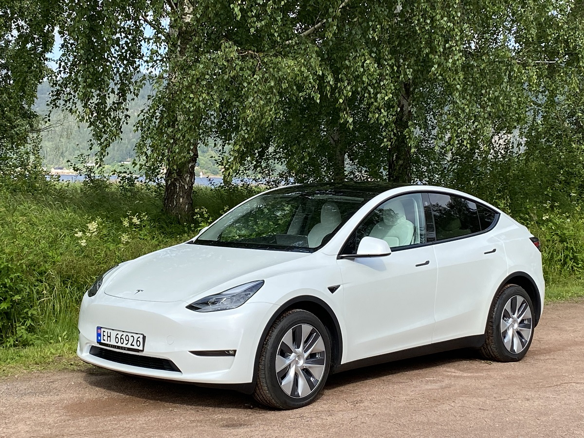 Tesla Model Y er fortsatt Norges desidert mest populære personbilmodell. 