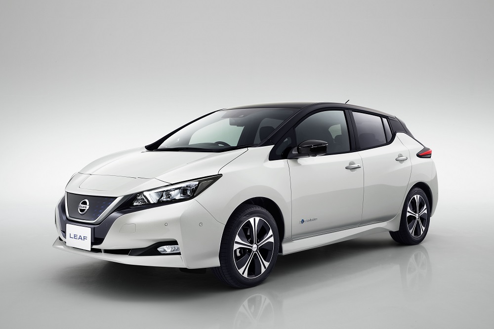 Hvit Nissan LEAF