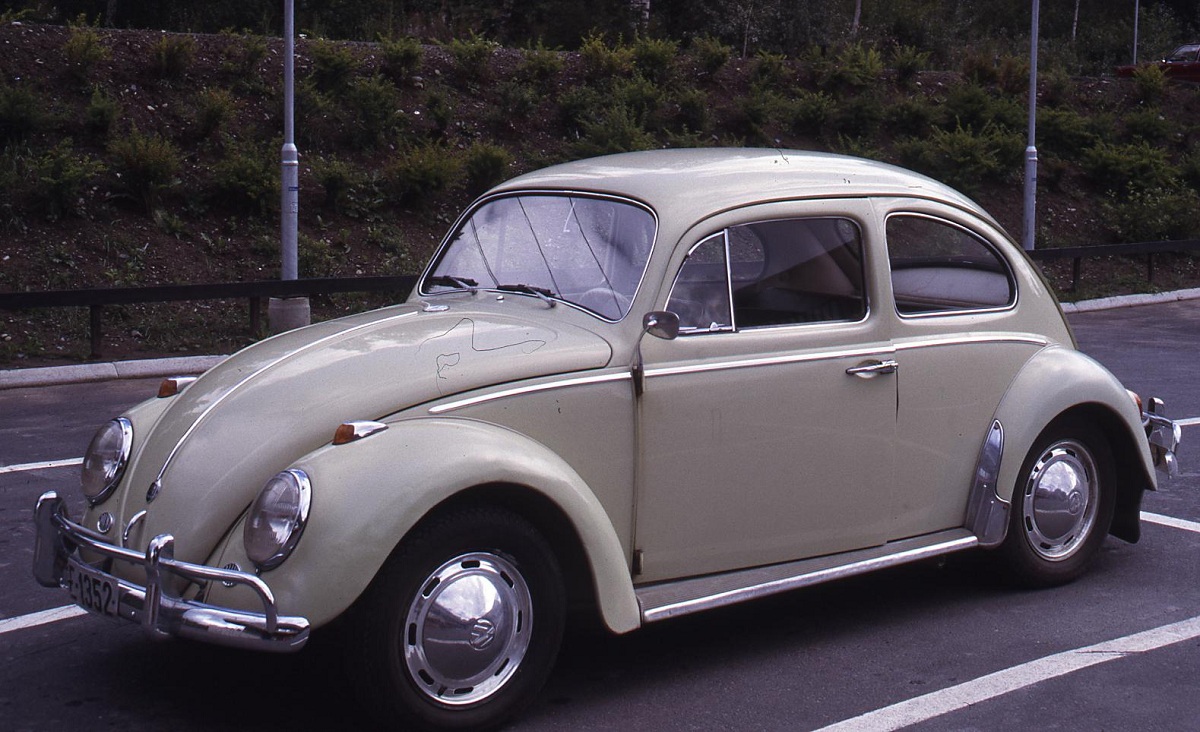 Lys grå VW Boble A
